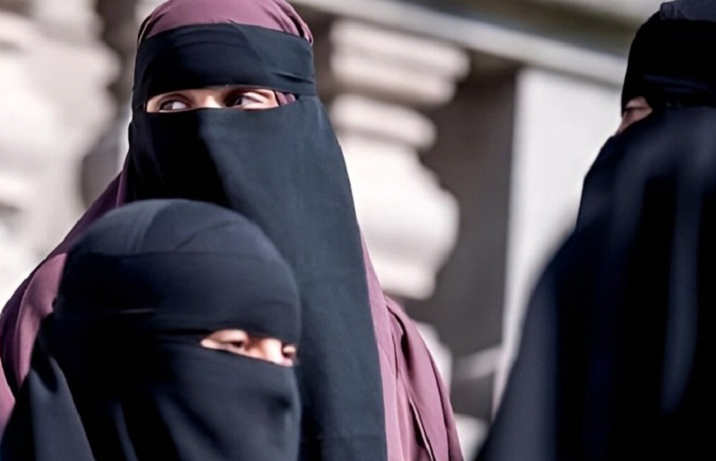 मध्य यूरोप के इस देश में लड़कियों के हिजाब पहनने पर लगा वैन… संसद में पास हुआ बिल