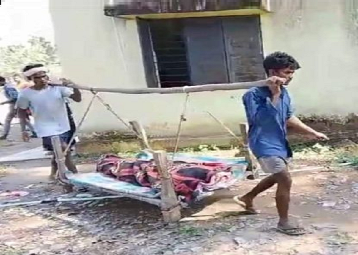 सुकमा में एम्बुलेंस के अभाव में युवक की मौतशव खाट पर लेकर घर पहुंचे परिजन