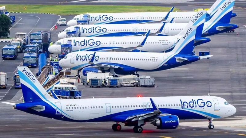 IndiGo का बड़ा ऐलान: फ्लाइट कैंसिल होने पर मिलेगा ऑटोमेटिक रिफंड, रीशेड्यूलिंग होगी फ्री