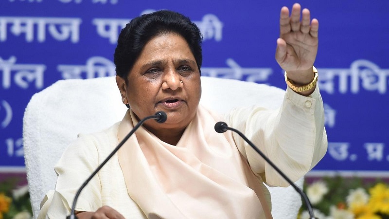 BSP सुप्रीमो का सरकार पर हमला: 'अच्छे दिन' केवल कागजों पर, बहुजनों को SIR के लिए एकजुट होने को कहा