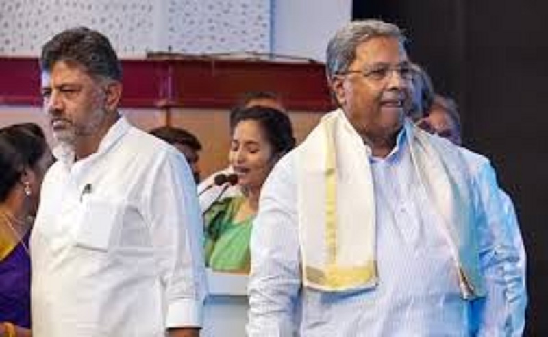 कर्नाटक में CM पद की खींचतान जारी, सिद्धारमैया और शिवकुमार दिल्ली में हाई कमान से करेंगे मुलाकात