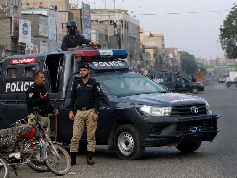 जज साहब के घर से 2 सेब चोरी, पड़ोसी मुल्क में अजब-गजब मामला; पुलिस महकमा जांच में जुटा