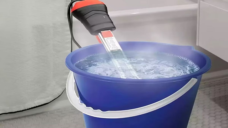 वायर खींचना: छोटे बच्चों का खेलते समय ढीले या खुले तारों को खींचना, जिससे उन्हें ज़ोरदार झटका लगता है।