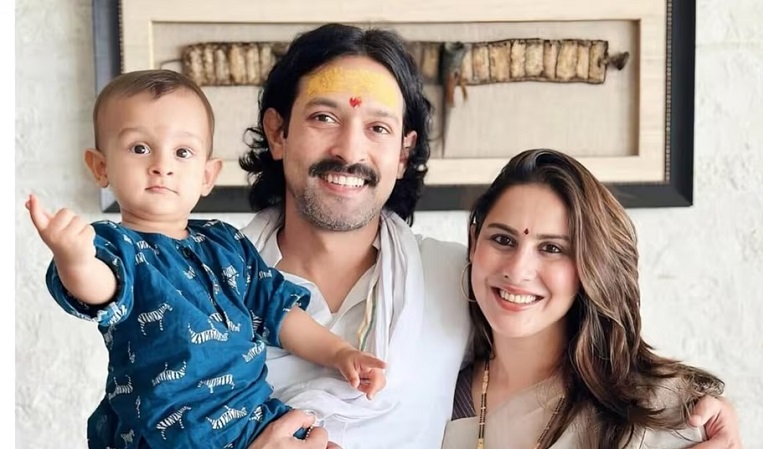 विक्रांत मैसी की अनोखी पेरेंटिंग: बेटे के बर्थ सर्टिफिकेट पर नहीं लिखा कोई धर्म, बोले- 'यह मेरा अधिकार'