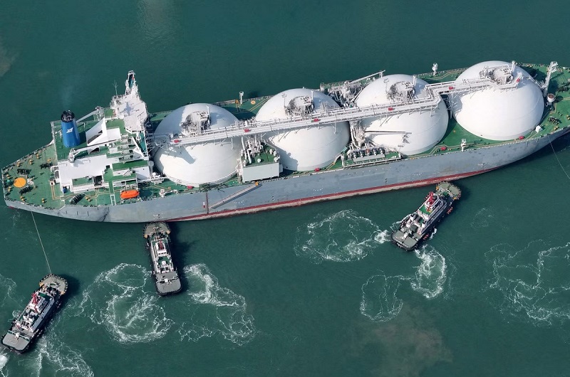 Iran-Israel War ने बढ़ाई आयातकों की टेंशन… गैस टैंकरों का किराया एक ही दिन में हुआ दोगुना