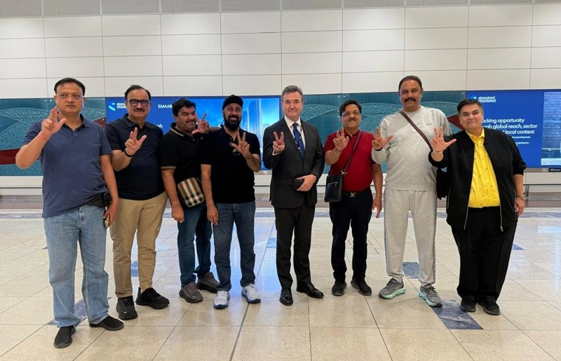 इजरायल-ईरान संघर्ष के बीच राहत! यूएई में फंसे इंदौर के पूर्व विधायक संजय शुक्ला स्वदेश लौटे