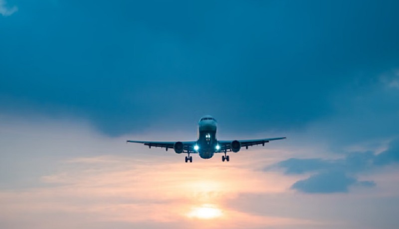 अंतरराष्ट्रीय उड़ानों में बंपर रेट बढ़ोतरी! 60k टिकट हुआ 1.5 L, यात्रियों के लिए अलर्ट