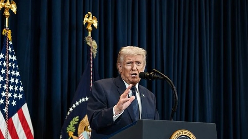 अमेरिका ईरान तनाव चरम पर ट्रंप की सख्त चेतावनी दूतावास ने कहा स्ट्रेट पहले से खुला