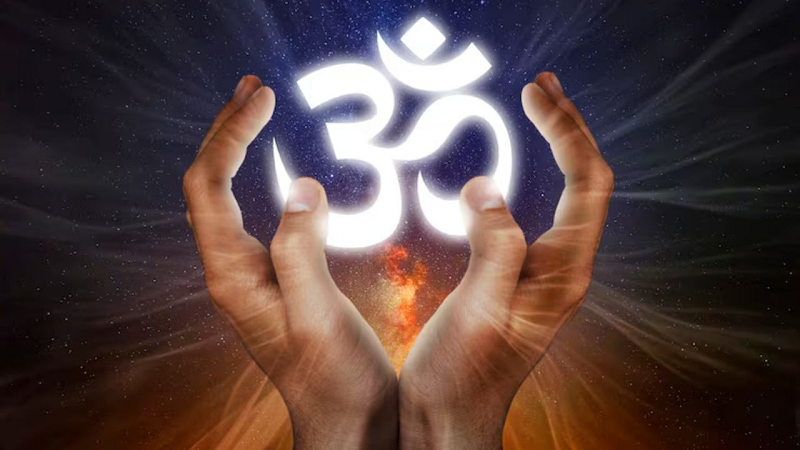 ‘ॐ’ के उच्चारण का असर: आध्यात्म के साथ जानें इसके पीछे छिपा साइंस
