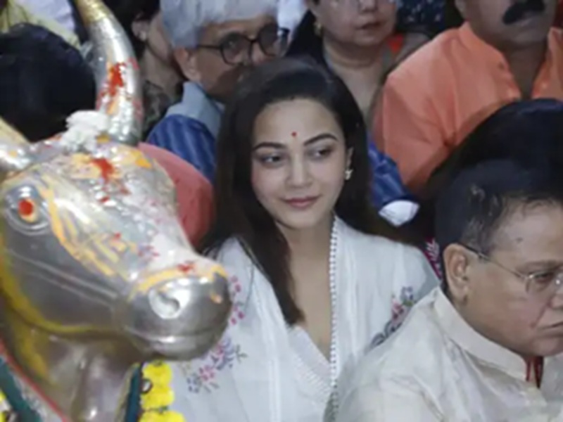 महाकाल के दरबार पहुंची एक्ट्रेस कावेरी प्रियम, भस्म आरती में शामिल हुईं, बोलीं- यहां की ऊर्जा है अलौकिक