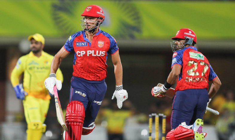 IPL 2026 में बड़ा उलटफेर! पंजाब पहले स्थान पर, मुंबई टॉप-4 से बाहर, पॉइंट्स टेबल में हलचल