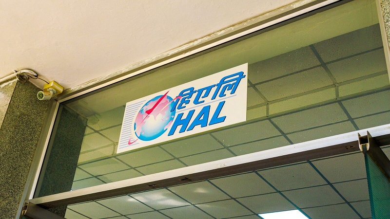 HAL के नतीजों ने दिखाया दम, मार्जिन दबाव से गिरा शेयर, लंबी अवधि के निवेशकों की बढ़ी उम्मीदें