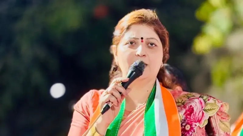 अशोक खरात केस में ED की सख्ती, NCP नेता रूपाली चाकणकर से ट्रस्ट कनेक्शन पर गहन पूछताछ