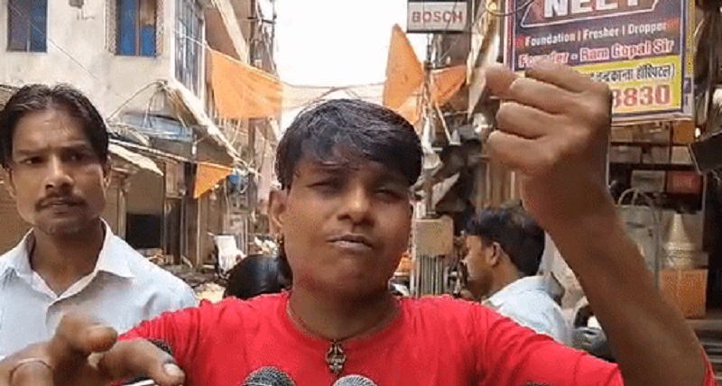 कानपुर में दरोगा पर युवक को थर्ड डिग्री देने का आरोप, 40 सेकेंड में 15 थप्पड़ जड़ने का दावा