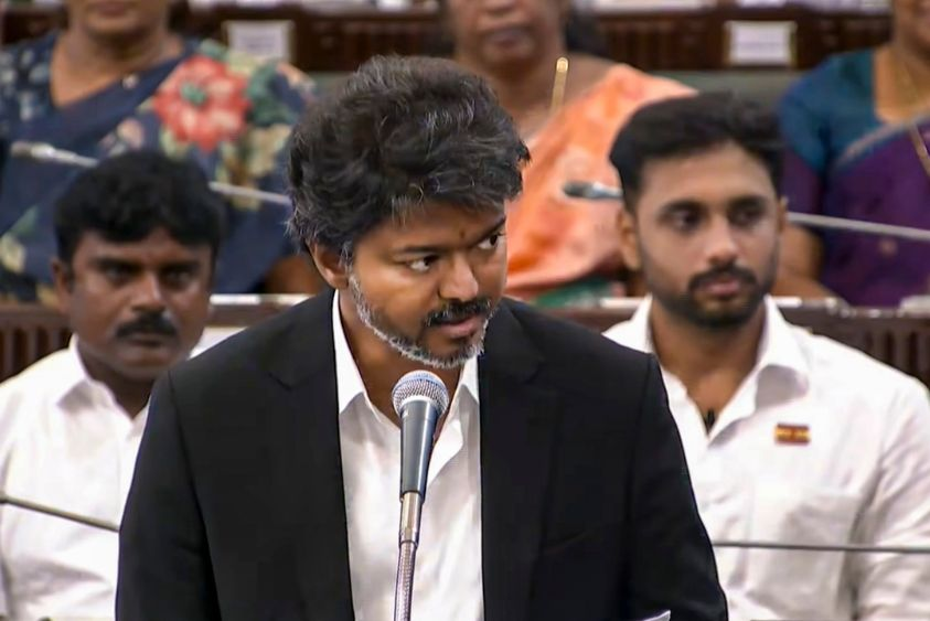 TVK शक्ति परीक्षण में बड़ा राजनीतिक उलटफेर, कांग्रेस और वाम दलों के समर्थन से विजय सरकार मजबूत