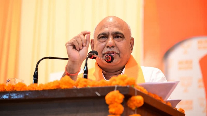 काफिला विवाद के बाद नेताओं को CM की सीख: ‘कोई भड़काए तो खुद संभलना होगा’, BJP ने दिखाई सख्ती