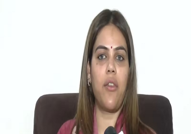 नाजिया इलाही खान का बयान: सीएम योगी को बताया फरिश्ता, सड़क पर नमाज को लेकर दिया समर्थन
