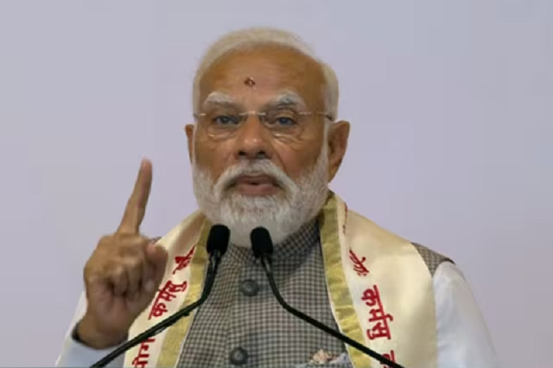 बेंगलुरु में आध्यात्मिक मंच से पीएम मोदी का संदेश: समाज और युवा शक्ति ही भारत की असली ताकत
