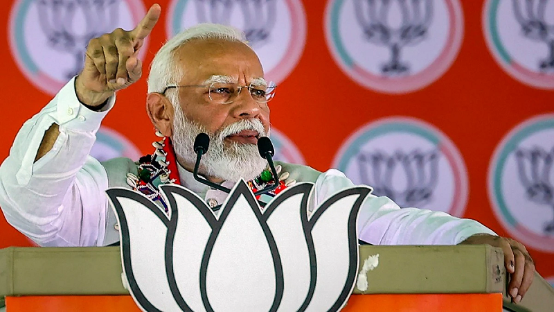 कांग्रेस की राजनीति पर पीएम मोदी का निशाना, कहा-अकड़ और धोखे से कमजोर हुई पार्टी