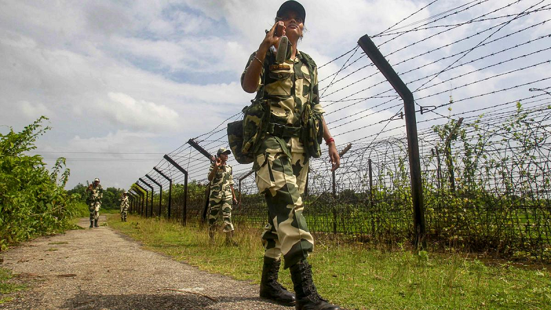 भारत-बांग्लादेश सीमा पर बढ़ा तनाव, बीएसएफ और बीजीबी के बीच हालिया घटनाओं ने बढ़ाई सुरक्षा चुनौतियां