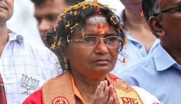 बंगाल : घर की दहलीज से विधानसभा तक पहुंचीं रत्ना देवनाथ, बेटी को खोने का दर्द बना ताकत