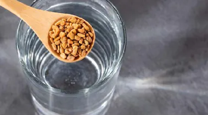 क्या गर्मी में नुकसान पहुंचा सकता है मेथी दाना? सेवन से पहले जान लें ये जरूरी बातें