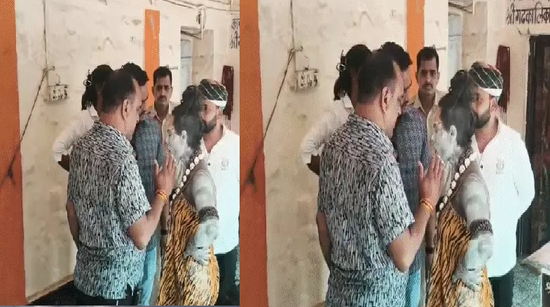 आरती के दौरान विवाद बढ़ा, किन्नर अखाड़े की महामंडलेश्वर ने उठाया कदम