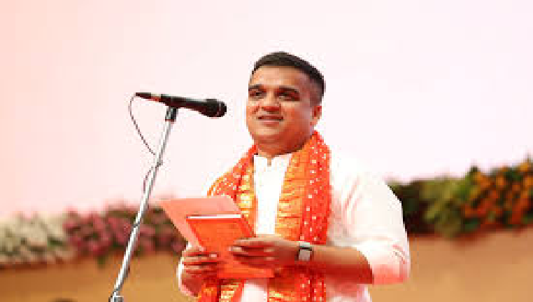 SRT10 सेंटर ऑफ एक्सीलेंस लॉन्च इवेंट बना खास: जय शाह और सचिन के साथ नजर आए हर्ष संघवी