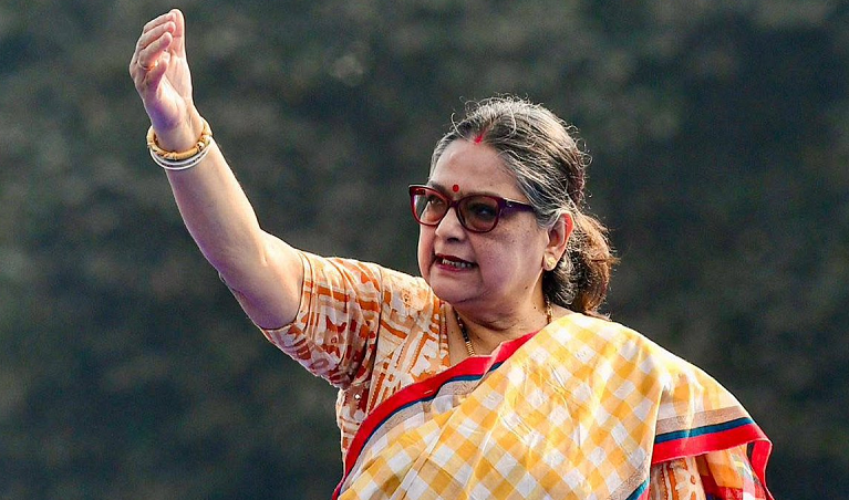TMC में बढ़ी अंदरूनी नाराजगी, सांसद काकोली घोष ने जिलाध्यक्ष पद छोड़ा, उठाए सवाल