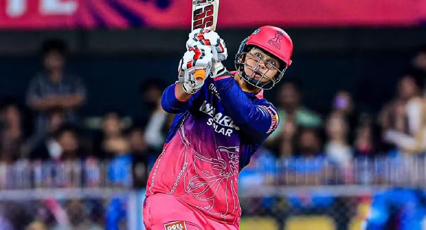 IPL 2026: वैभव सूर्यवंशी बने रन किंग, भुवनेश्वर कुमार का गेंदबाज़ी में दबदबा कायम