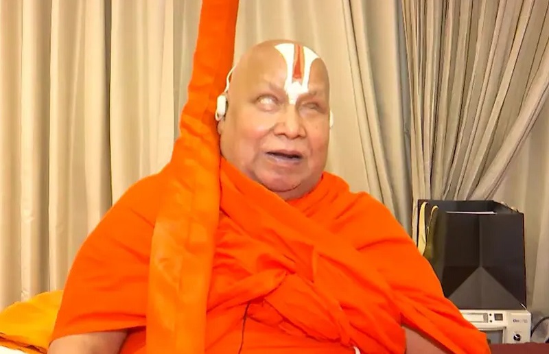 जगद्गुरु रामभद्राचार्य बोले- दो दिन और चलता 'ऑपरेशन सिंदूर तो PoK भारत का हिस्सा बन गया होता