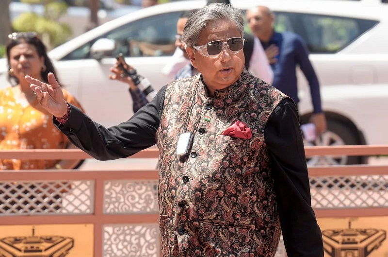 हर समारोह में वंदे मातरम् के सभी अंतरे बजाने को अनिवार्य करना तर्कसंगत नहीं : शशि थरूर