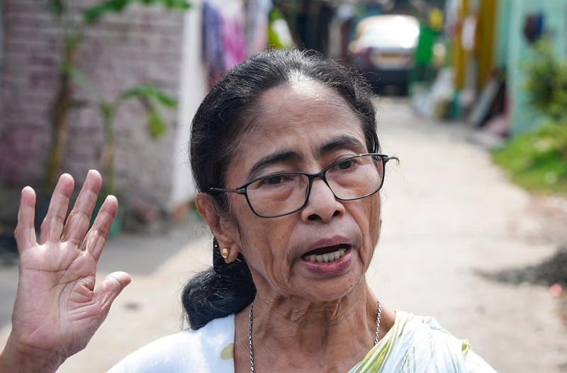 बंगाल: TMC में सब कुछ ठीक नहीं…. टूट की अटकलें तेज…. 50 MLA छोड़ सकते हैं पार्टी !