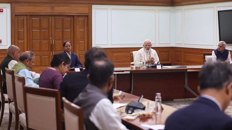वैश्विक संकटों के बीच आर्थिक मोर्चे पर सक्रिय सरकार, पीएम मोदी ने सलाहकार परिषद संग बनाई नई रणनीति