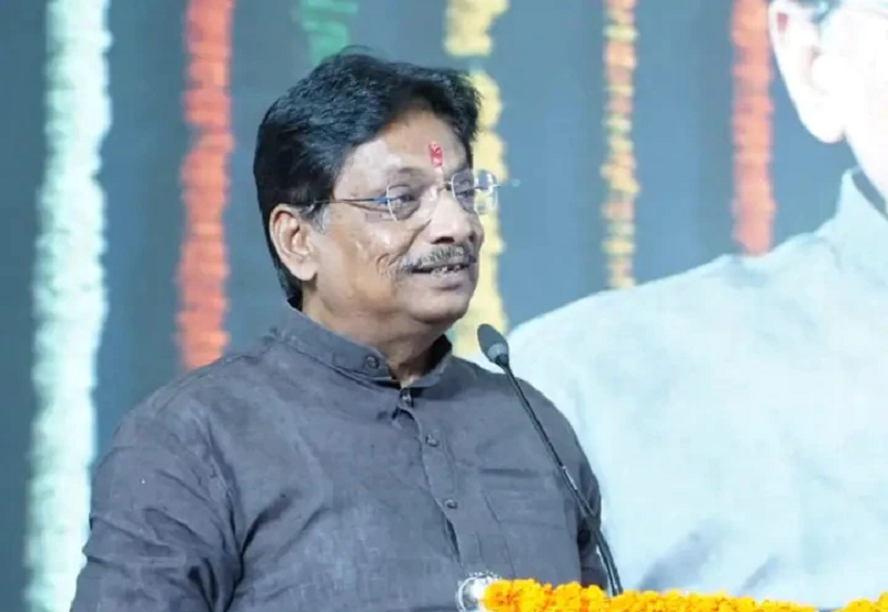 साबरमती रिवरफ्रंट सफाई अभियान: स्वच्छता अभियान में उतरी जनता, मंत्री ऋषिकेश पटेल ने की अपील