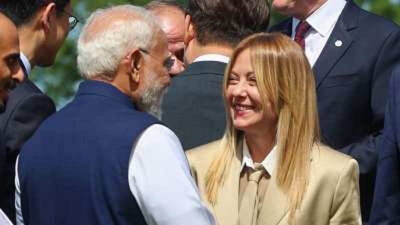 कूटनीति के बीच दिखी दोस्ताना गर्मजोशी, G7 सम्मेलन में मोदी-मेलोनी की मुलाकात और ‘मेलोडी’ चर्चा ने खींचा दुनिया का ध्यान