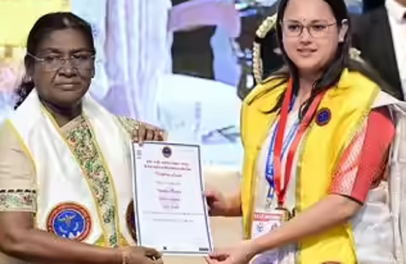 उच्च शिक्षा संस्थानों में बड़ा बदलाव, डिग्री प्रमाणपत्रों पर ‘India’ की जगह ‘Bharat’ लिखने का फैसला लागू