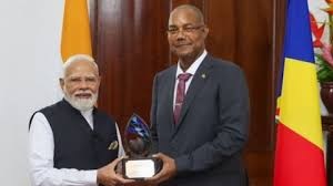 प्रधानमंत्री नरेंद्र मोदी को पर्यावरण संरक्षण और सतत विकास में वैश्विक योगदान के लिए सेशेल्स का सर्वोच्च नागरिक सम्मान प्रदान किया गया।