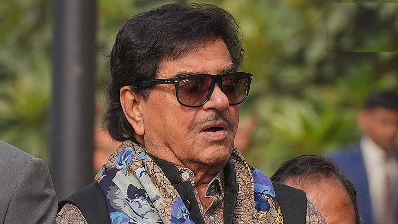 टीएमसी संकट के बीच शत्रुघ्न सिन्हा की चुप्पी चर्चा में, बंगाल की सियासत में बढ़े नए कयास..