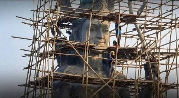 बांग्लादेश में राम प्रतिमा परियोजना पर लगी रोक से बढ़ा विवाद, कट्टरपंथी दबाव के आरोपों के बीच हिंदू समुदाय में गहरी नाराजगी