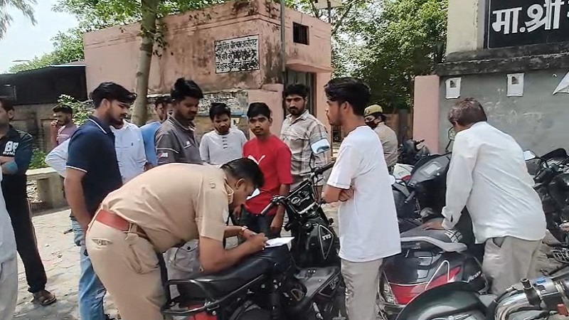 संदिग्ध हालात में युवती की मौत, बिना सूचना अंतिम संस्कार की कोशिश ने बढ़ाए सवाल, पोस्टमार्टम रिपोर्ट का इंतजार