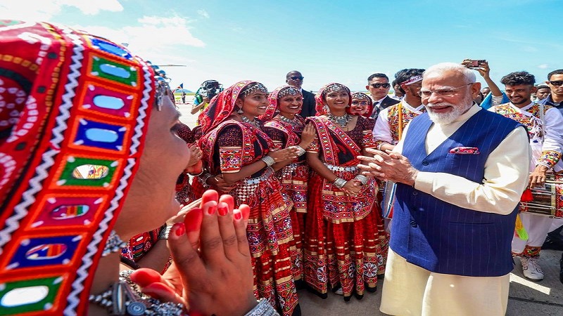 सेशेल्स में दिखी 'कार डिप्लोमेसी', राष्ट्रपति हर्मिनी संग पीएम मोदी की शानदार केमिस्ट्री