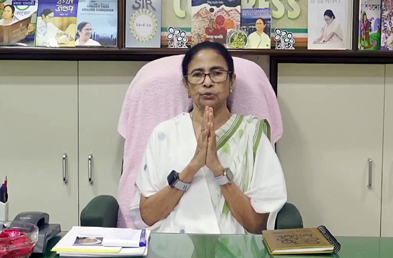 चुनावी हार और संगठनात्मक संकट के बीच TMC पर फंड का बड़ा झटका, 440 करोड़ रुपये वाले तीन बैंक खाते फ्रीज