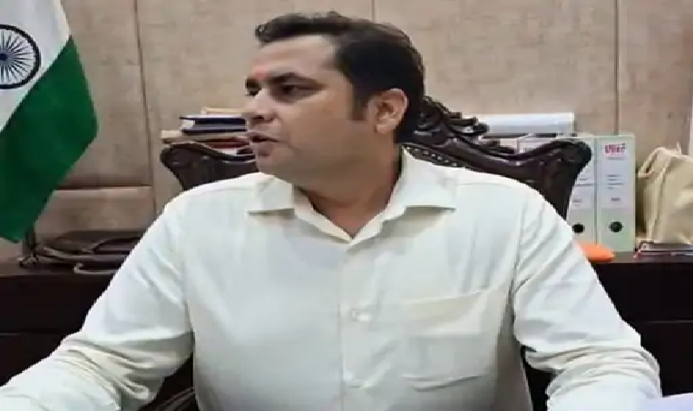 जबलपुर में अफसरों पर गिरी गाज, समय पर काम न करने पर जुर्माना