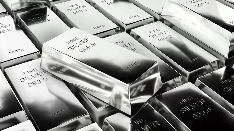 मध्य पूर्व में शांति समझौते की उम्मीद से चमकी बुलियन मार्केट, सोना 1.50 लाख के पार तो चांदी ने भी दिखाई जोरदार तेजी