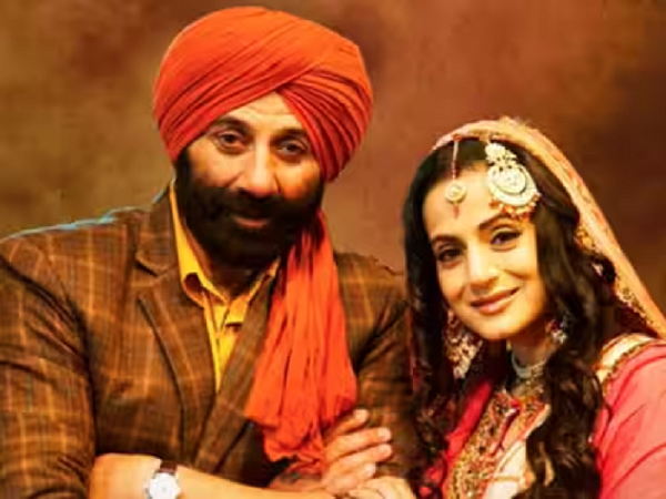 'गदर' के 25 वर्ष पूरे होने पर अमीषा पटेल का बड़ा खुलासा, सनी देओल संग उम्र के फासले के कारण फिल्म न करने की मिली थी सलाह