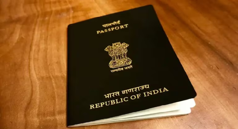 समय पर रिन्यूअल न कराने से दस्तावेज बेकार, बच्चों से लेकर बुजुर्ग तक प्रभावित