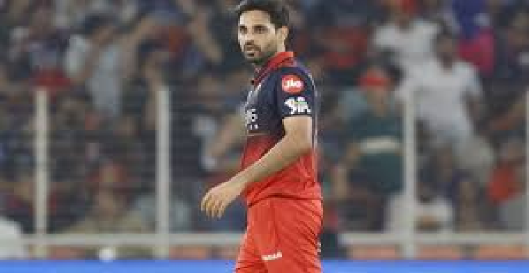 RCB की लगातार दूसरी जीत के बाद खिलाड़ियों ने खोले दिल, कोहली की पारी से फाइनल में 5 विकेट से जीत