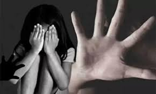 रिश्तों का कत्ल: अस्पताल में डिलीवरी का दर्द झेल रही थी मां, घर पर कलयुगी दादा ने 4 साल की पोती को बनाया हवस का शिकार