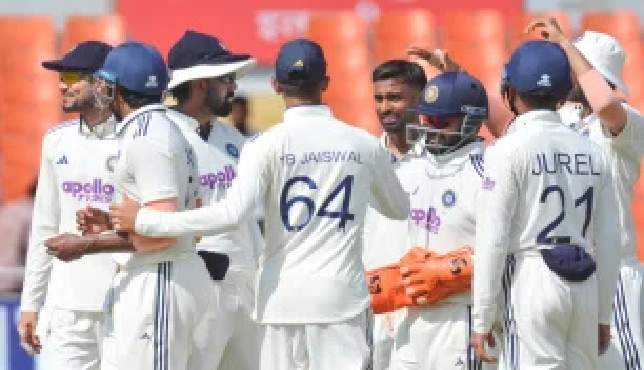 टीम इंडिया की गेंदबाजी ने दिखाया दम, अफगानिस्तान की पारी लड़खड़ाई